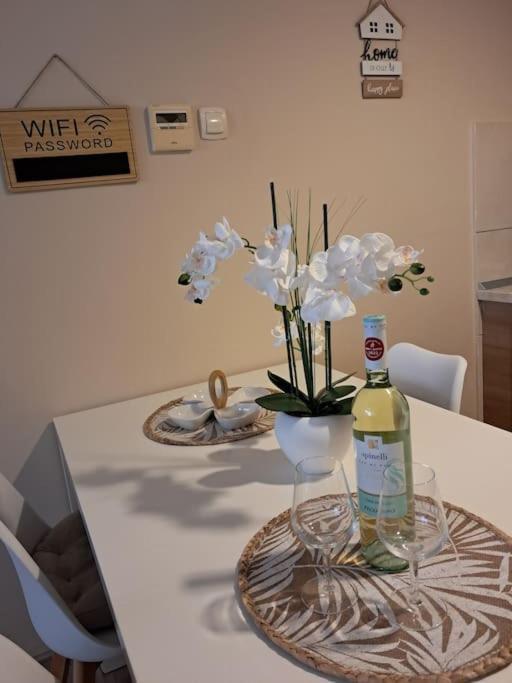 Holiday Home Apartment Budva Eksteriør billede